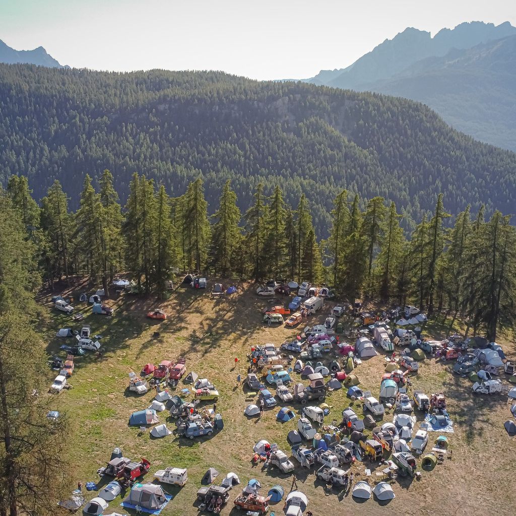 Bivouac au soleil et en fore t